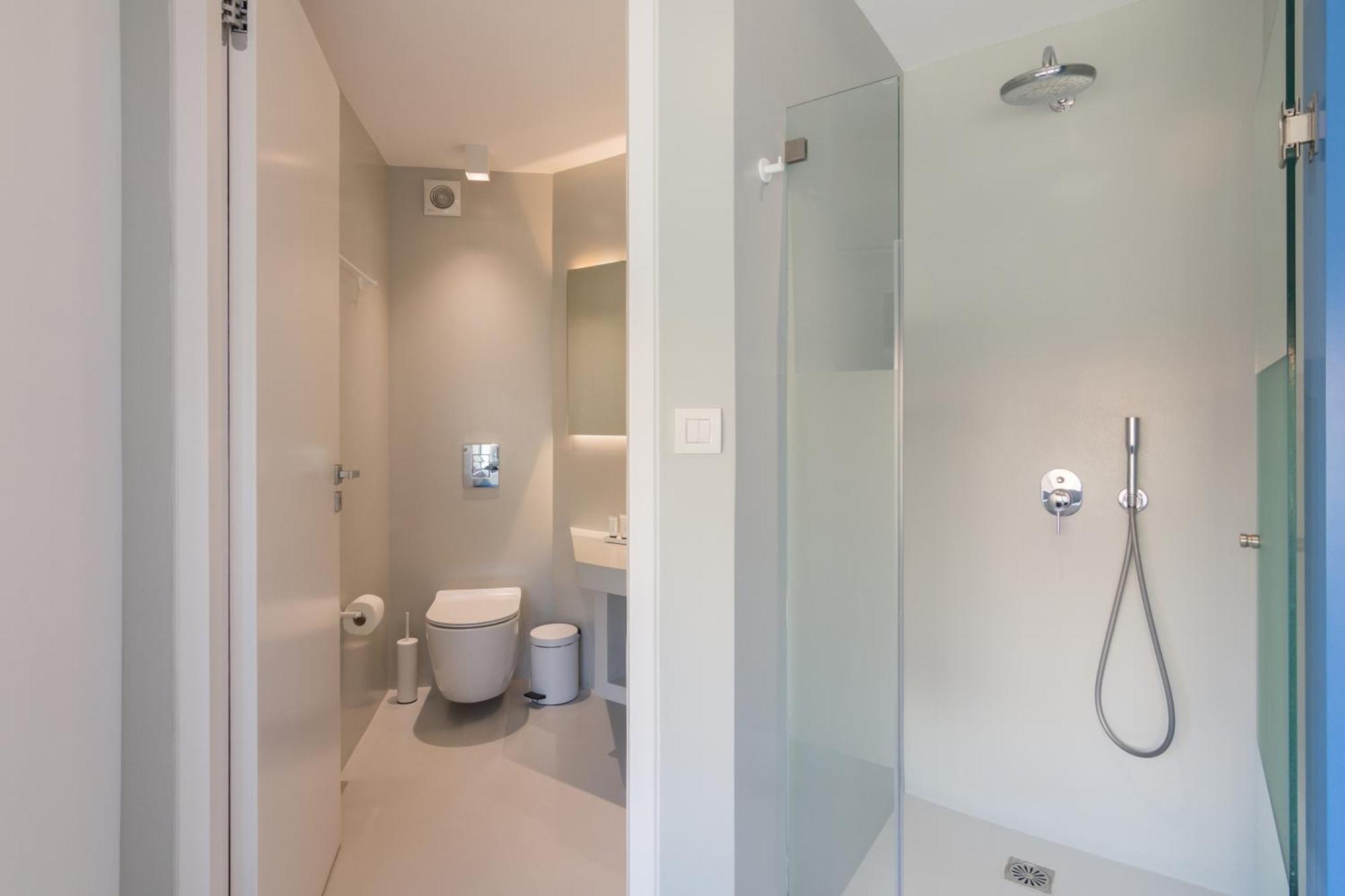 Color Cube Apartment *