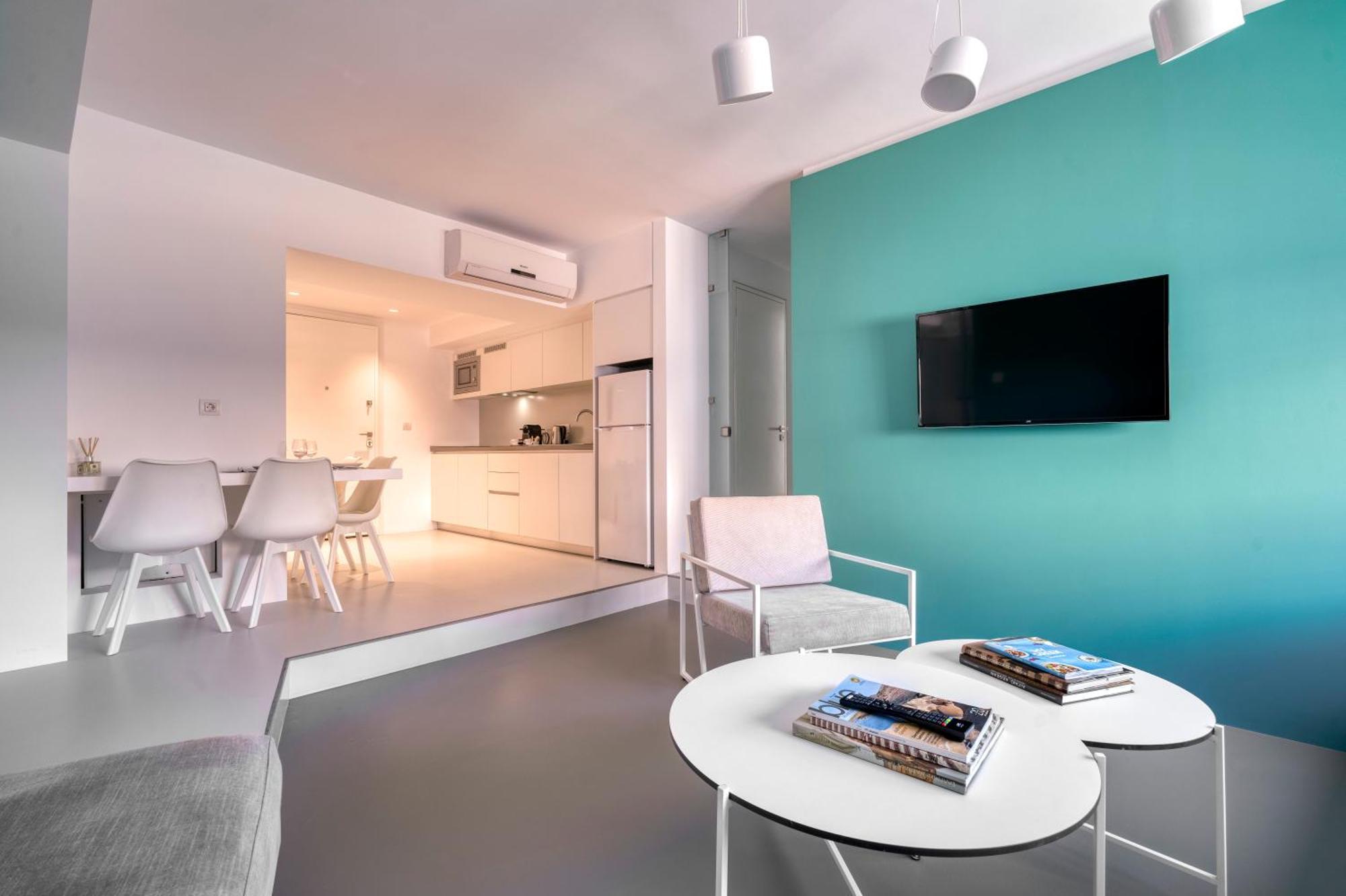Apartment Color Cube
