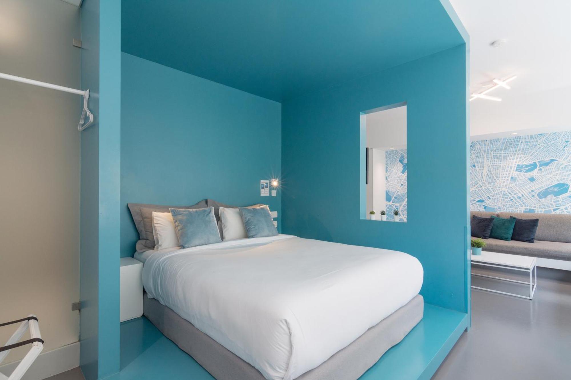 Apartment Color Cube *